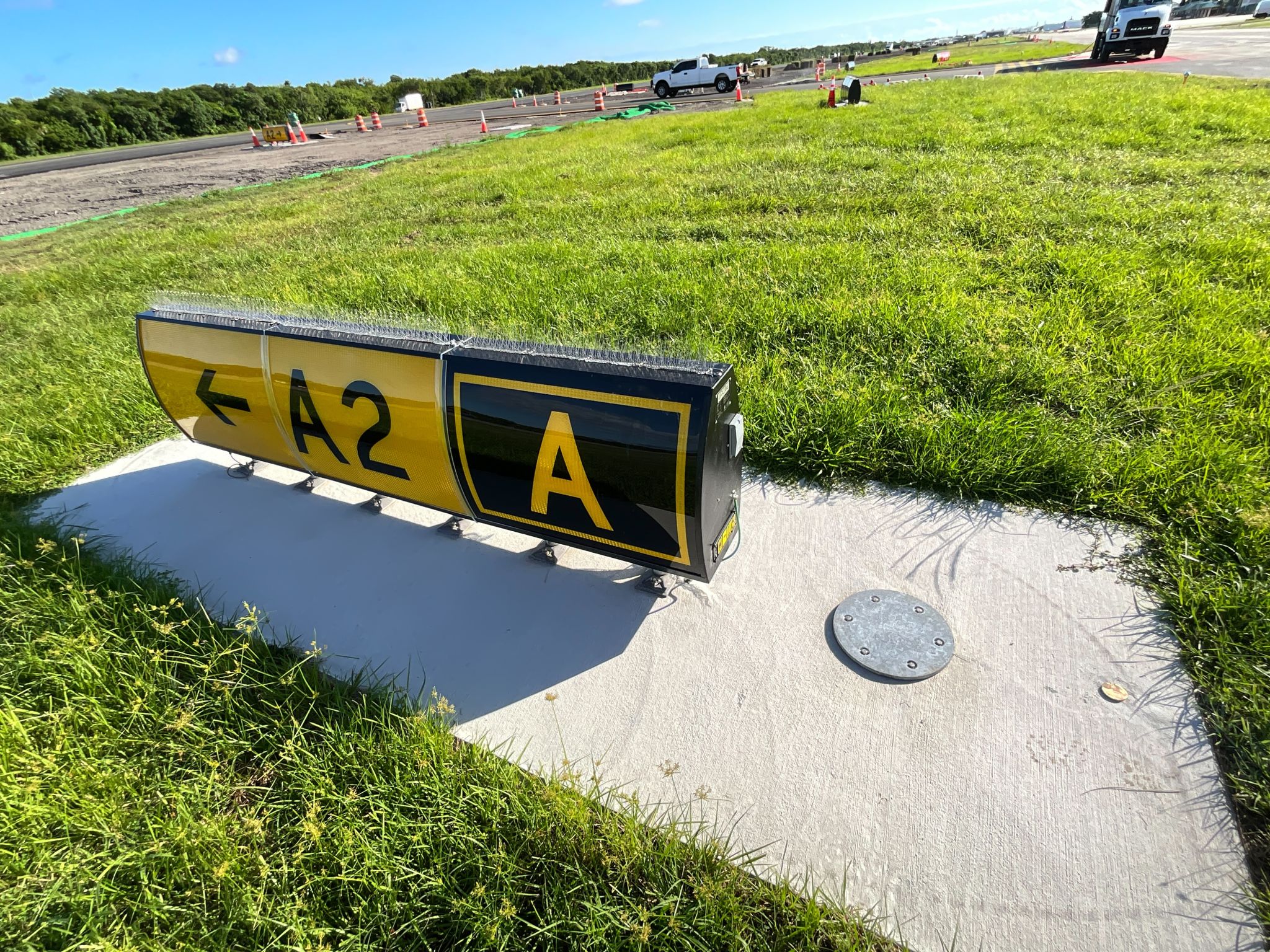 Hypower airfield lighting at Florida Keys Marathon International Airport